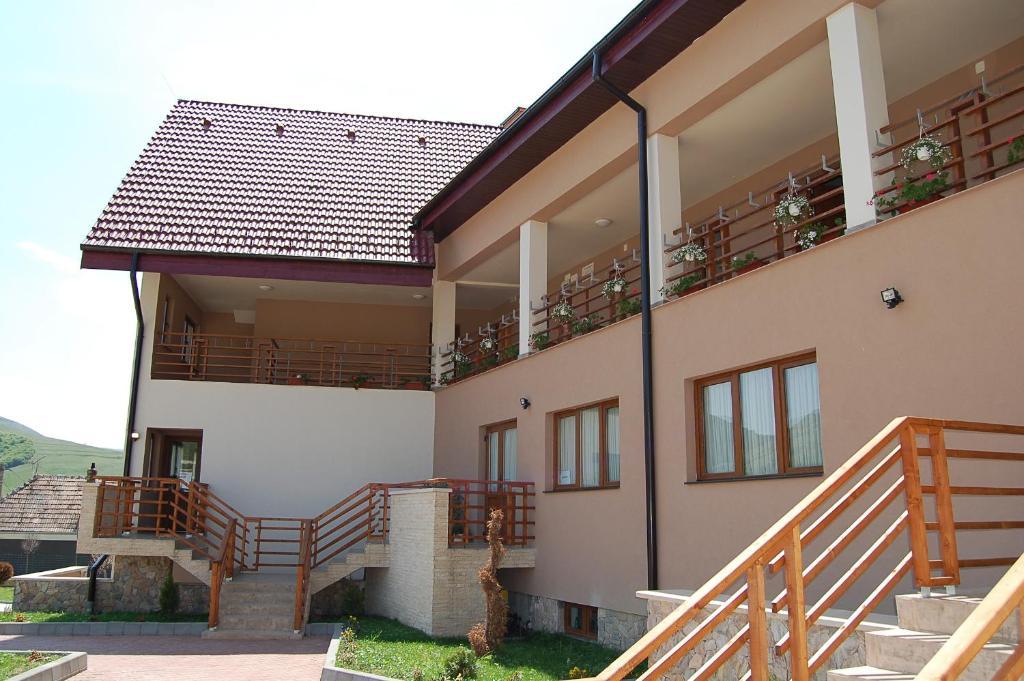 Pension Laura Cheile Turzii Petreştii de Jos Exterior foto